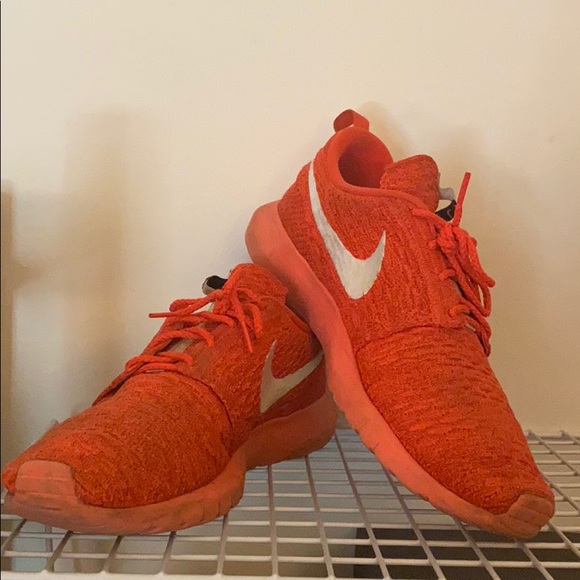 roshe run flyknit price